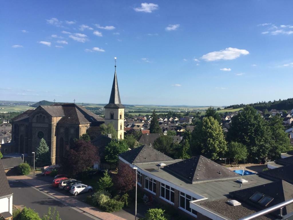 Ferienwohnungen Pellenzblick - Wohnen Auf Zeit - Nickenich Extérieur photo